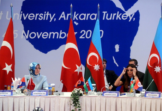 Hangi first lady daha şık? - Resim: 4