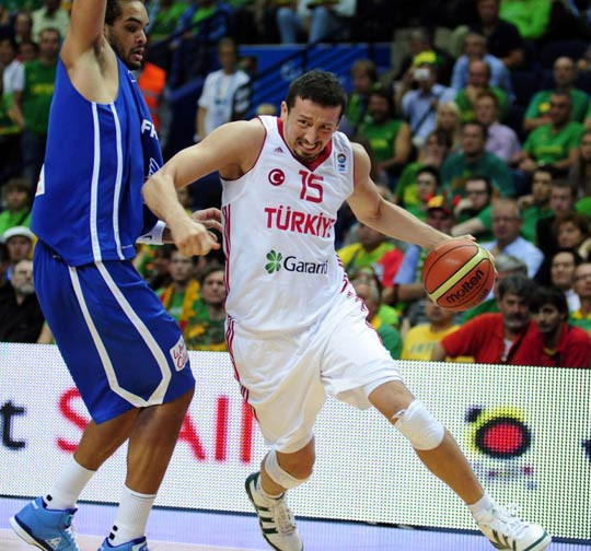 12 Dev Adam Fransa'ya boyun eğdi - Resim: 1