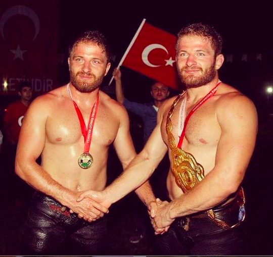 İsmail Balaban nereli kimdir kaç yaşında? İsmail Balaban ikiz kardeşi kim? - Resim: 0