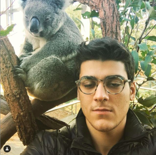 Survivor Yiğit Poyraz kaç yaşında ne iş yapıyor instagram pozları fena - Resim: 1