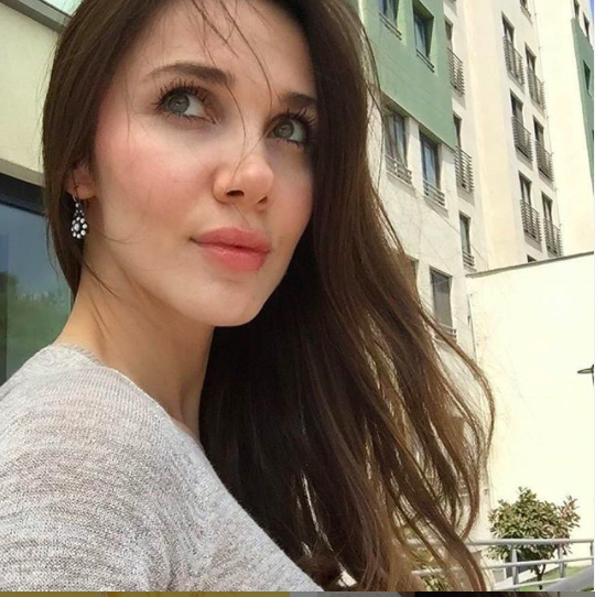 Yasemin Hadivent kimdir yaşı kaç? Yasemin Hadivent kızı var mı? - Resim: 1