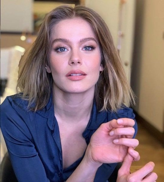 TV8 Kırmızı Oda'nın Boncuk'u Burcu Biricik'ten bomba estetik itirafı - Resim: 4