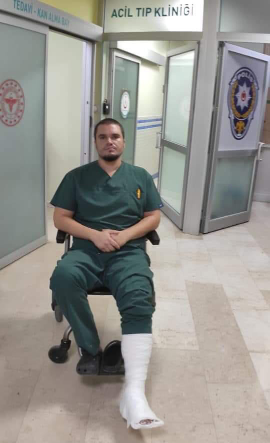 Konya'da hasta yakınlarının dövdüğü doktorun ayağı kırıldı - Resim: 0