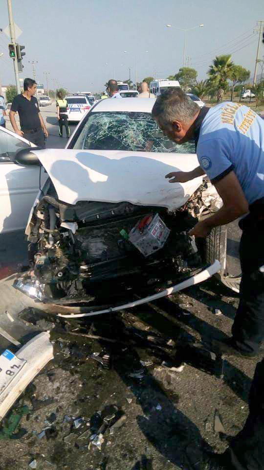 Polis kızının babasına yazdığı şiiir sosyal medyada paylaşılıyor - Resim: 2