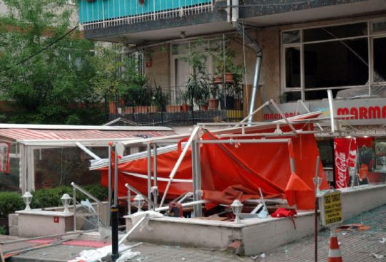 Kadıköy'de korkunç patlama - Resim: 2