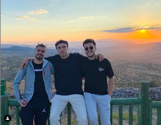 Masterchef Serhat kimdir nişanlısı Burcu Bakır yaşı kaç? - Resim: 4