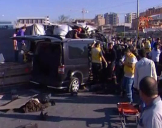 Tem otoyolunda feci kaza - Resim: 3