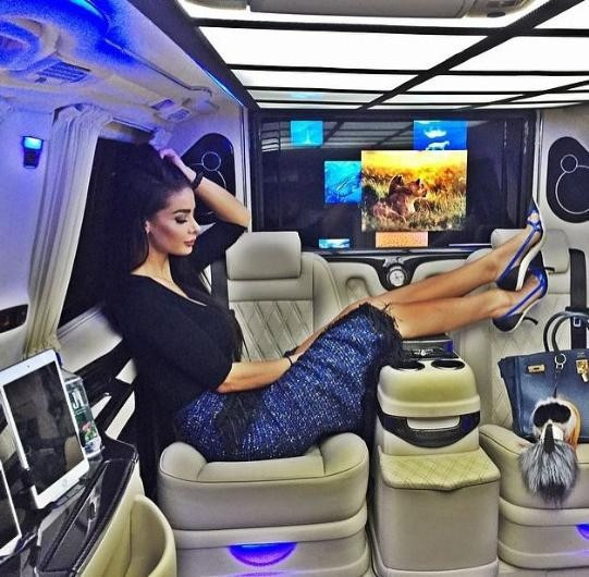 İnstagram'ın zengin Azerbaycan çocukları helikopterle geziyorlar - Resim: 1