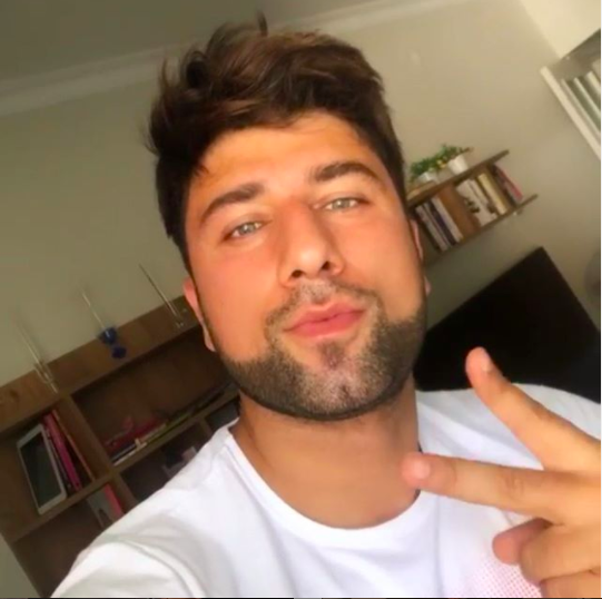 Yasin Obuz nereli yaşı kaç Yasin Obuz izdivaç ifşası olay olmuştu - Resim: 4