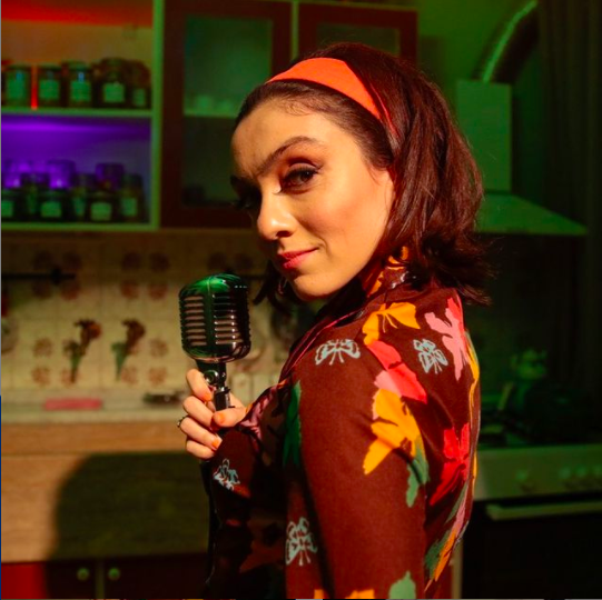 Masumlar Apartmanı Gülben eşini paylaştı pozlarını gören inanamadı - Resim: 2