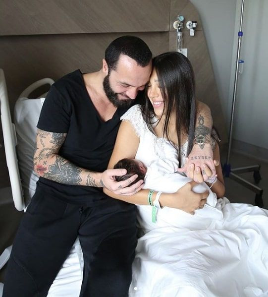 Şarkıcı Berkay'ın eşi Özlem Ada Şahin kolunda bir servet taşıyor! Tam 2 milyon TL - Resim: 3