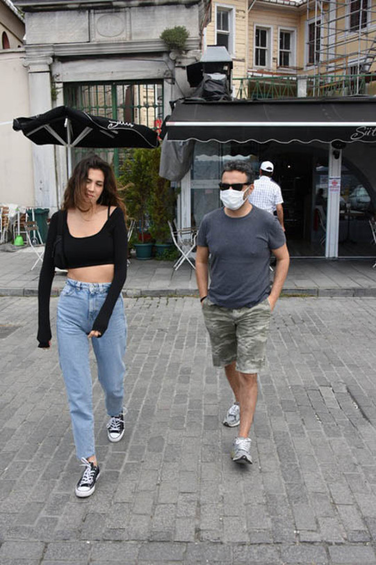 Arda Türkmen Melodi Elbirliler yaş farkı kaç aşkları ortaya çıktı - Resim: 0