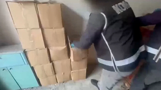 81 ilde 'Çengel-5' operasyonu: 187 ton sahte ve kaçak alkole el konuldu, 35 milyon TL'lik vergi kaybı engellendi - Resim: 2