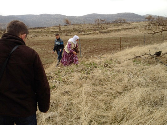 Kocasının kemiklerine sevindi! - Resim: 1
