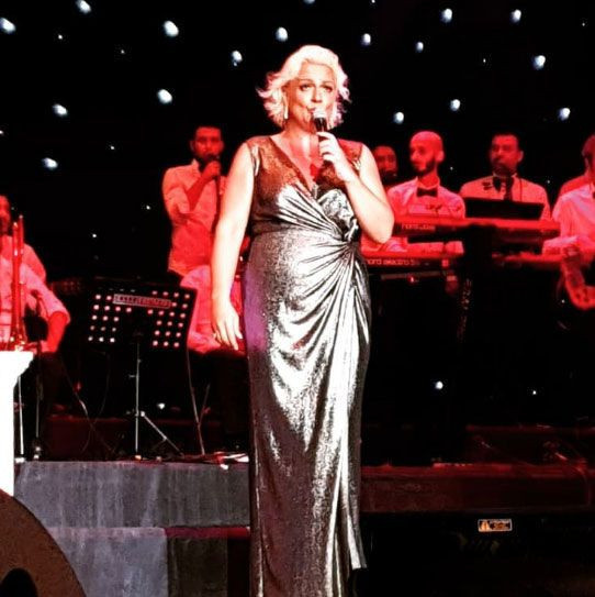 Pahalılık Ayta Sözeri'yi de vurdu! Sahnesinde dikkat çeken o açıklamayı bomba gibi patlattı - Resim: 1