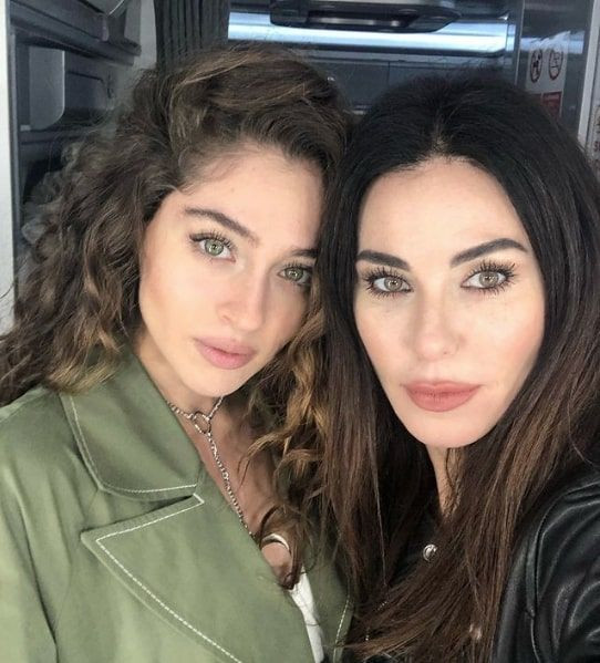 Hakan Ural Sol Yanım oyuncusu Defne Samyeli'yi yerden yere vurdu fena eleştirdi - Resim: 4