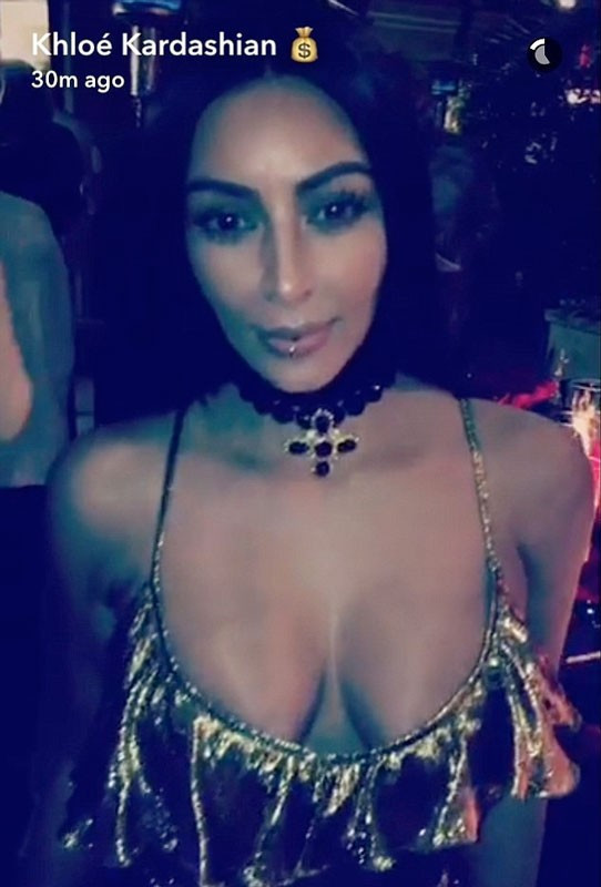 Kim Kardashian’dan olay yılbaşı partisi - Resim: 2