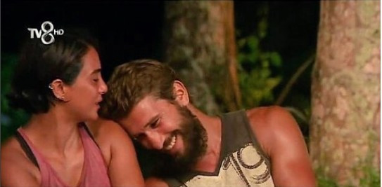 Survivor Sabriye'nin işleri açıldı teklif yağdıkça yağıyor - Resim: 1