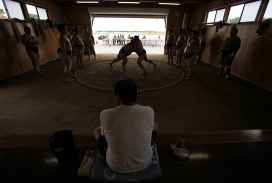 Sumocuların İlginç kampı - Resim: 4