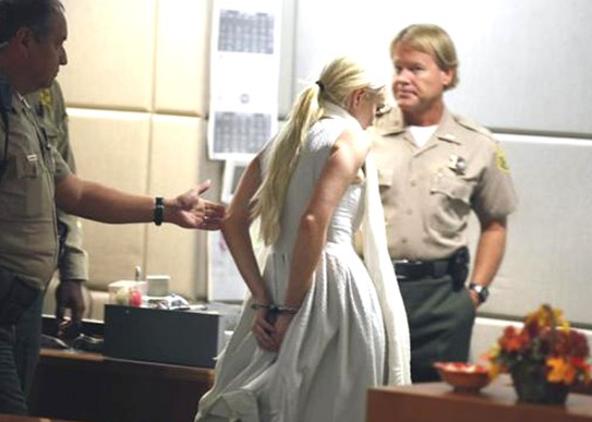 Ünlü oyuncu morgda böyle görüntülendi - Resim: 4