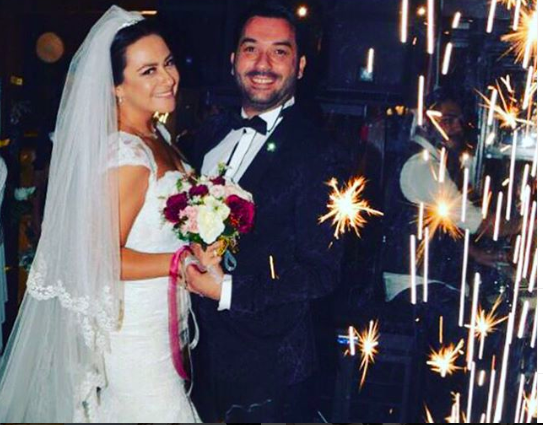 Ezgi Sertel kimdir yaşı kaç işte eşi Ozan Çobanoğlu ve ikizleri - Resim: 1