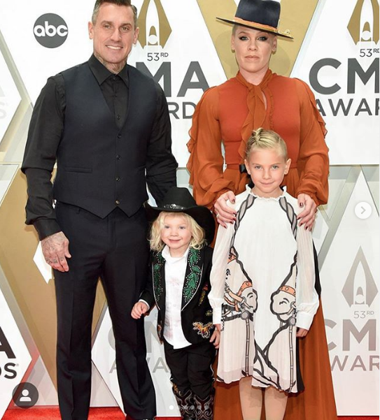 Pink ve 3 yaşındaki oğlu koronavirüse yakalandı 'Gerçekten korkutucu' - Resim: 2