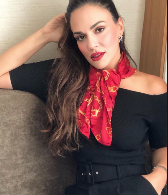 Erce Baykal kimdir Buket Aydın'dan boşandı mı? Erce Baykal mesleği nedir? - Resim: 2