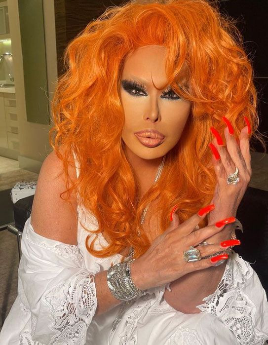 Bir kriz daha... Önce gömdü, sonra övdü! Bülent Ersoy'dan Hadise'ye iltifat yağmuru... - Resim: 1