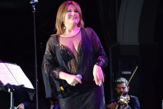 Sibel Can korkuttu! Kulağına yapışınca... - Resim: 2