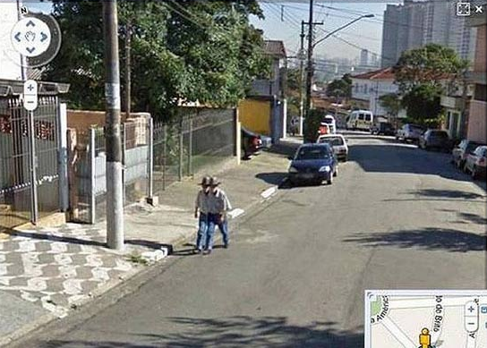 Google'ın kameralarına yakalananlar - Resim: 2