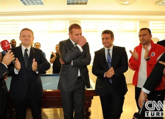 Abdullah Avcı gözyaşlarıyla veda etti - Resim: 2