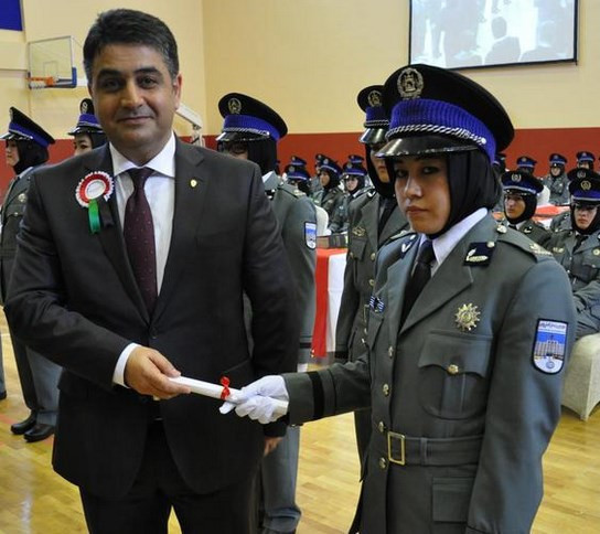 Afgan kadın polisler Sivas'ta mezun oldu - Resim: 4
