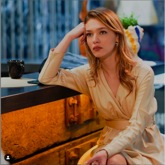 FOX'un Sen Çal Kapımı dizisinde kriz çıktı oyuncu başka diziye gitti - Resim: 1