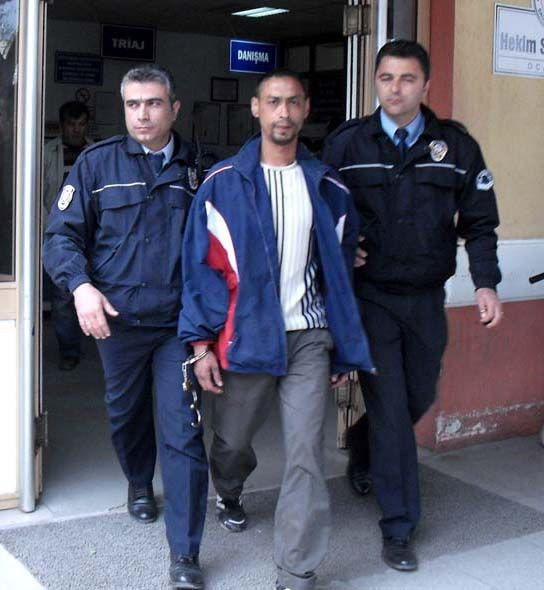 Kavgada bağırsakları döküldü - Resim: 1