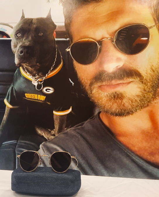 Kıvanç Tatlıtuğ 50 yıllık gözlüğünü bakın ne için bağışladı 25 bin liraya satıldı - Resim: 1