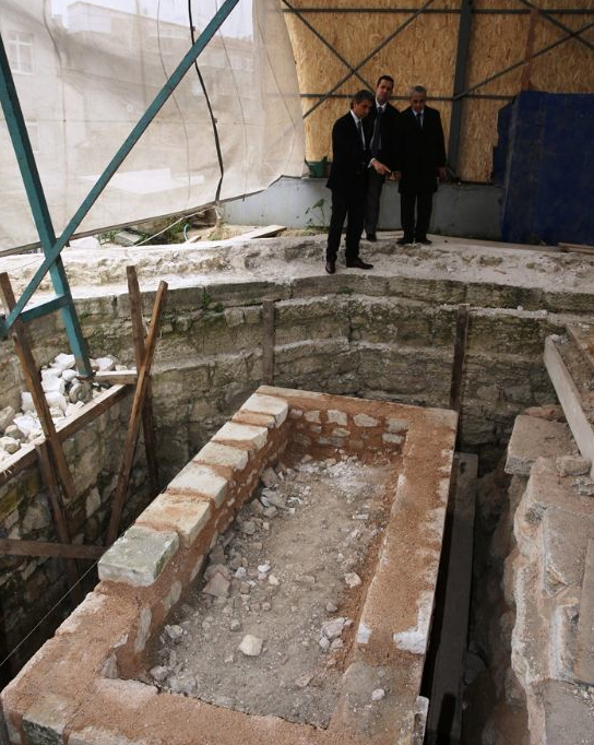 Mezarı 400 yıl sonra ortaya çıktı - Resim: 2