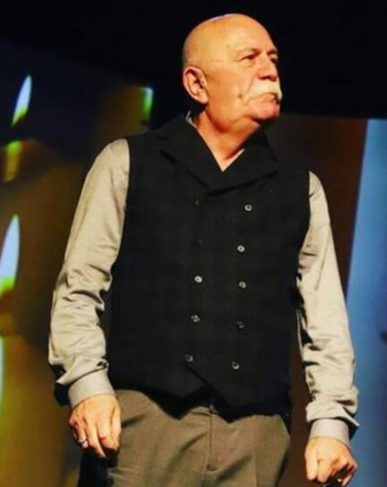 Depremde kızını kaybetmişti! Usta oyuncu yürekleri dağladı: "Babalarından önce ölmemeli çocuklar" - Resim: 4