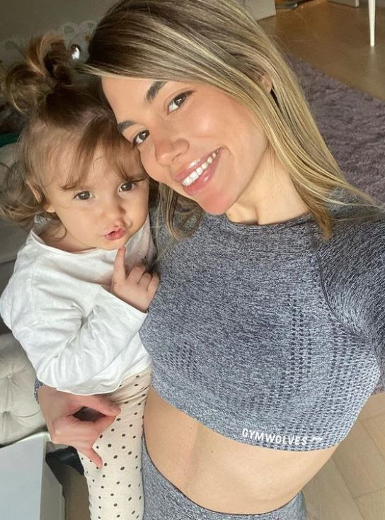 Futbolcu Ahmet Dursun'la boşanan Asena Demirbağ: Keşke adam gibi biriyle evlenseydim! - Resim: 1