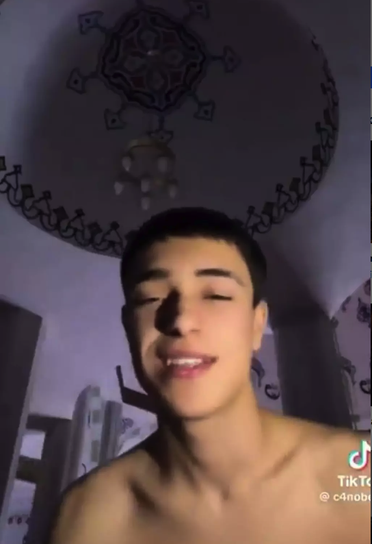 Türkiye bu skandalla çalkalanıyor! Camide yarı çıplak dans etmenin bedeli ağır olacak - Resim: 1