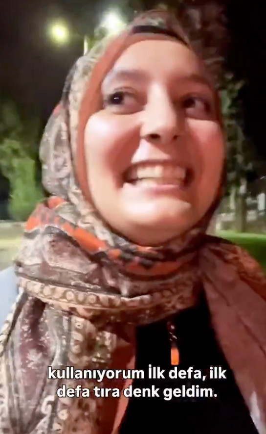 Genç kadın otostop çekip tıra bindi! Videosu sosyal medyayı salladı, tepkilere sessiz kalmadı - Resim: 3