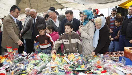 Başkan Kavuncu çiçeklerle karşılandı - Resim: 2