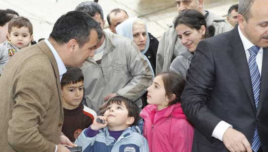 Başkan Kavuncu çiçeklerle karşılandı - Resim: 3