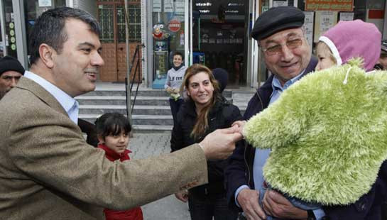 Başkan Kavuncu çiçeklerle karşılandı - Resim: 4