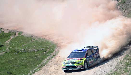 Ralliciler İstanbul'da şov yaptı - Resim: 2