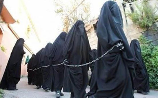 Jolie: Çocuk tecavüzcülerini durdurun - Resim: 3