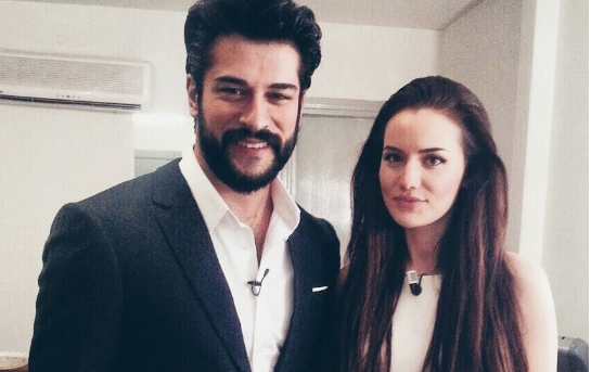 Burak Özçivit ve Fahriye Evcen bebek önlemini abarttı yanında bakın ne taşıyor - Resim: 2