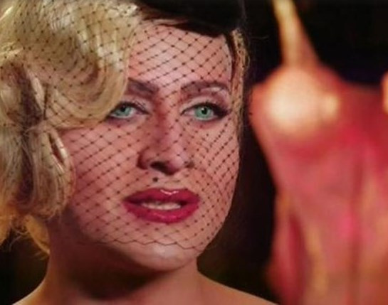 Madonna'ya benzemek isteyen adam! - Resim: 1