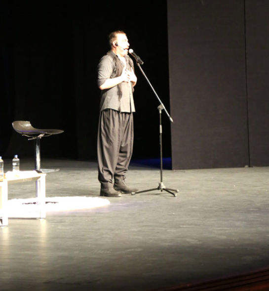 Ünlü komedyene büyük şok! Boş koltuklara gösteri yaptı - Resim: 4