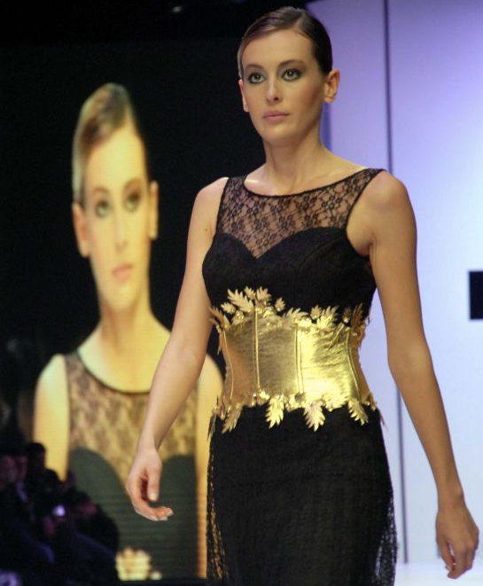 Araplar mankenleri saniye saniye kaydetti - Resim: 1