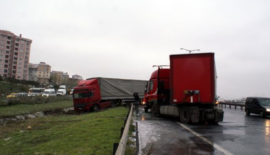 TEM'de feci kaza! - Resim: 1